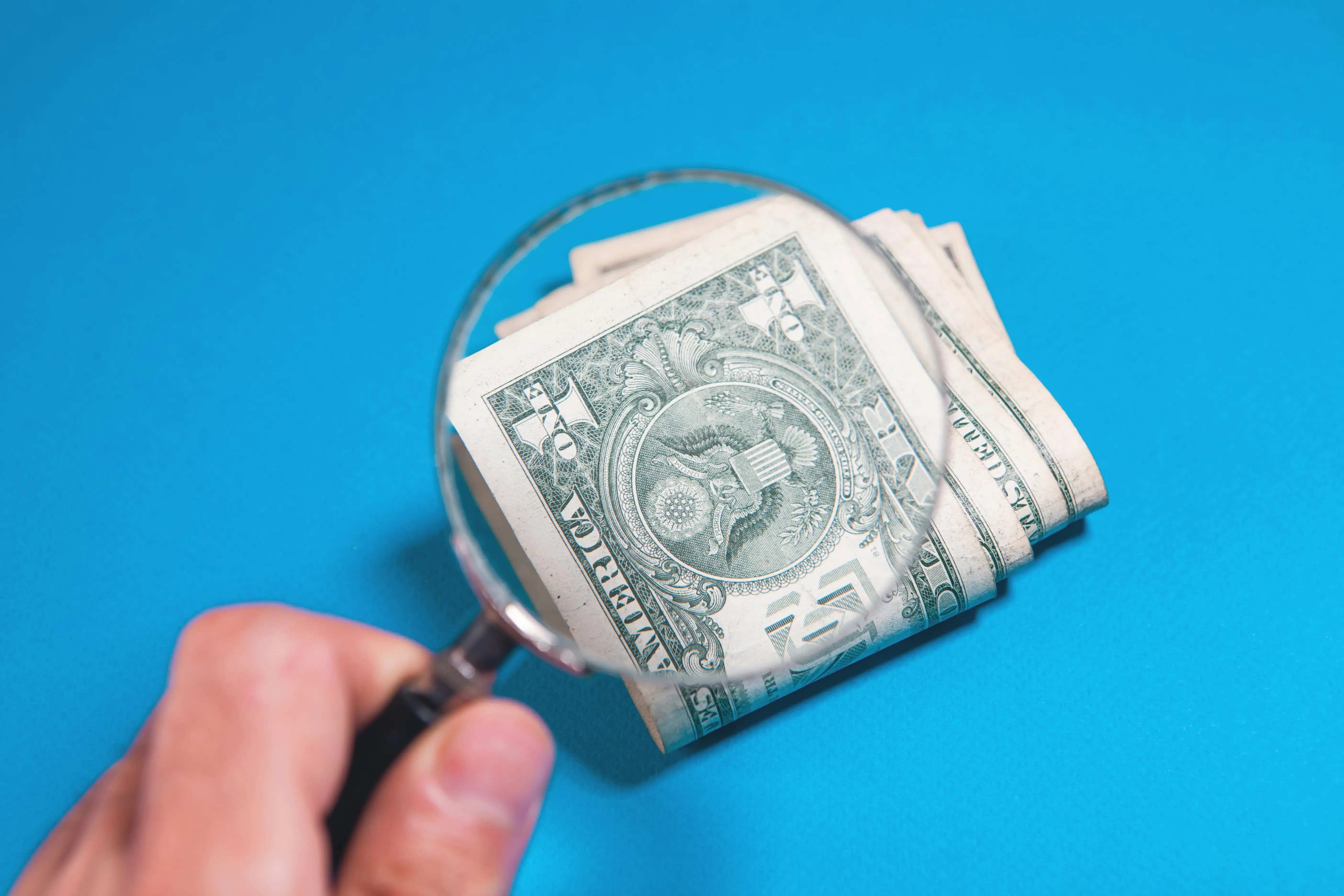 O Custo Invisível de Móveis Corporativos de Baixa Qualidade